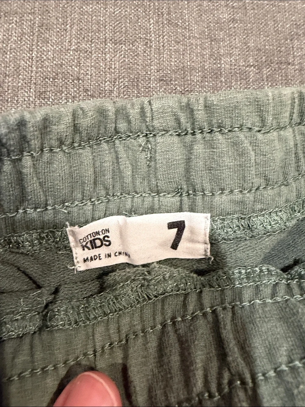 GAP 2 pack Kids Elastic Waist Drawstring Shorts — Black and Light Green size 7.